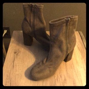 Mia gray booties